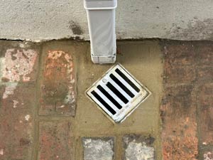 A gully Replacement to Solve a Drain Related Property Damp Issue