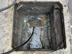 Commercial blocked drain jetting service London.